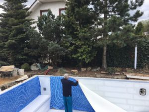 Zahrada na klíč, zděný bazén, závlahový systém